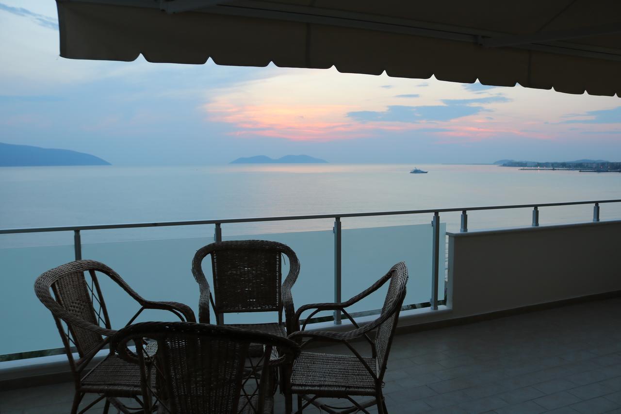 Appartamento St Beach House Vlorë Esterno foto