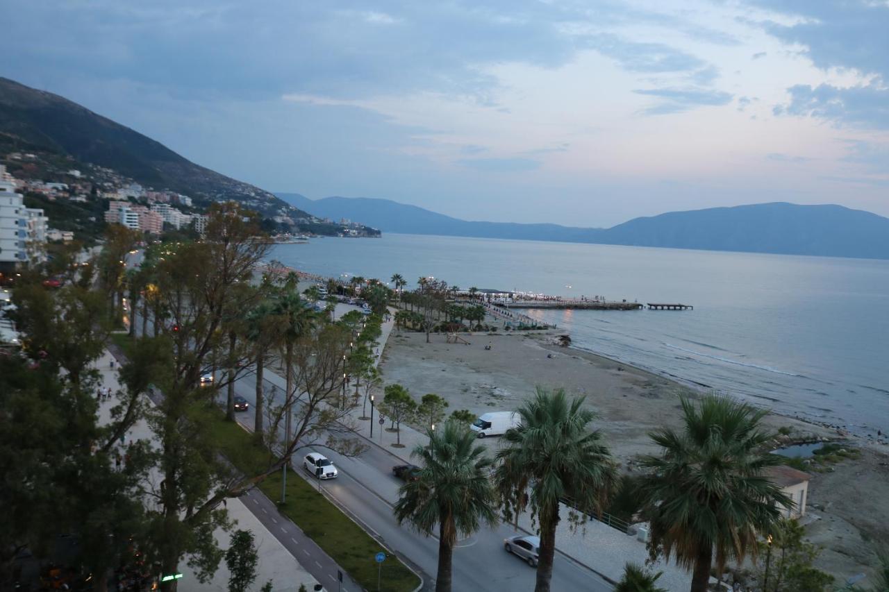 Appartamento St Beach House Vlorë Esterno foto