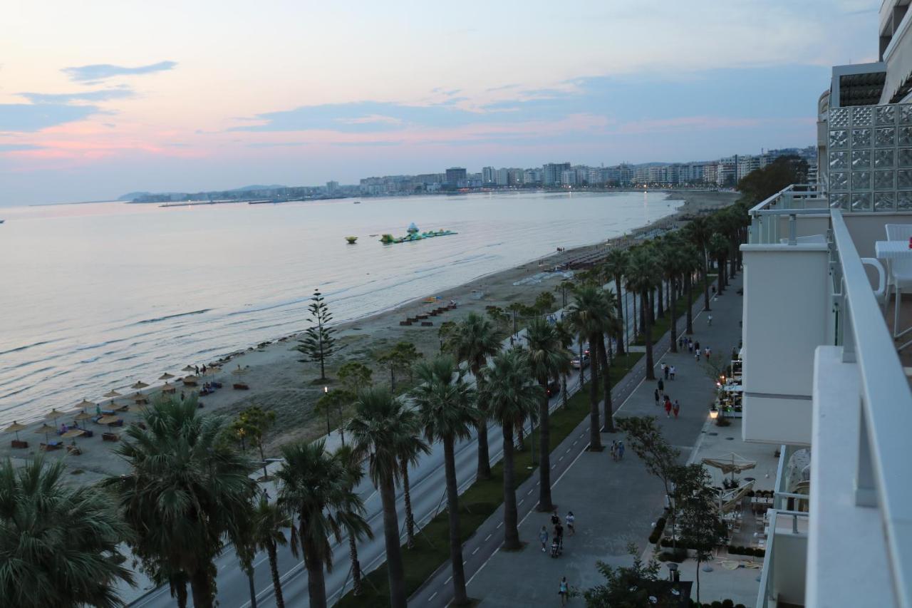 Appartamento St Beach House Vlorë Esterno foto
