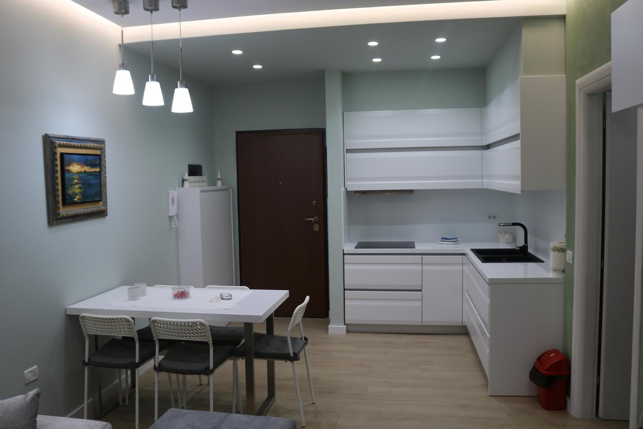 Appartamento St Beach House Vlorë Esterno foto