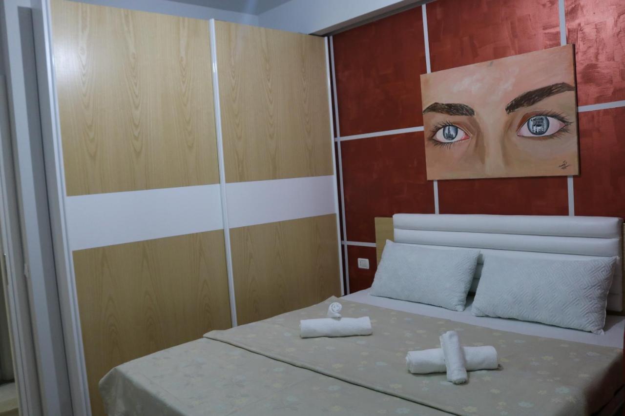 Appartamento St Beach House Vlorë Esterno foto