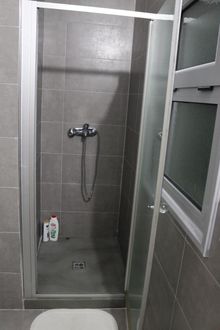 Appartamento St Beach House Vlorë Esterno foto