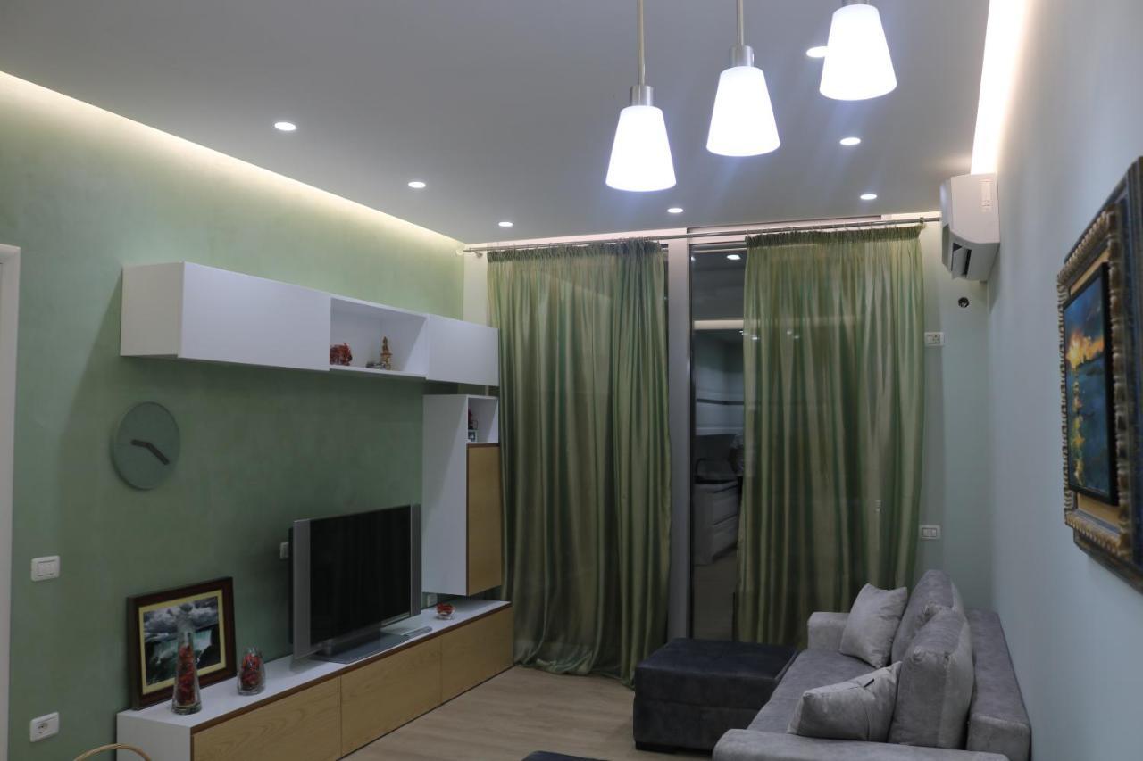 Appartamento St Beach House Vlorë Esterno foto