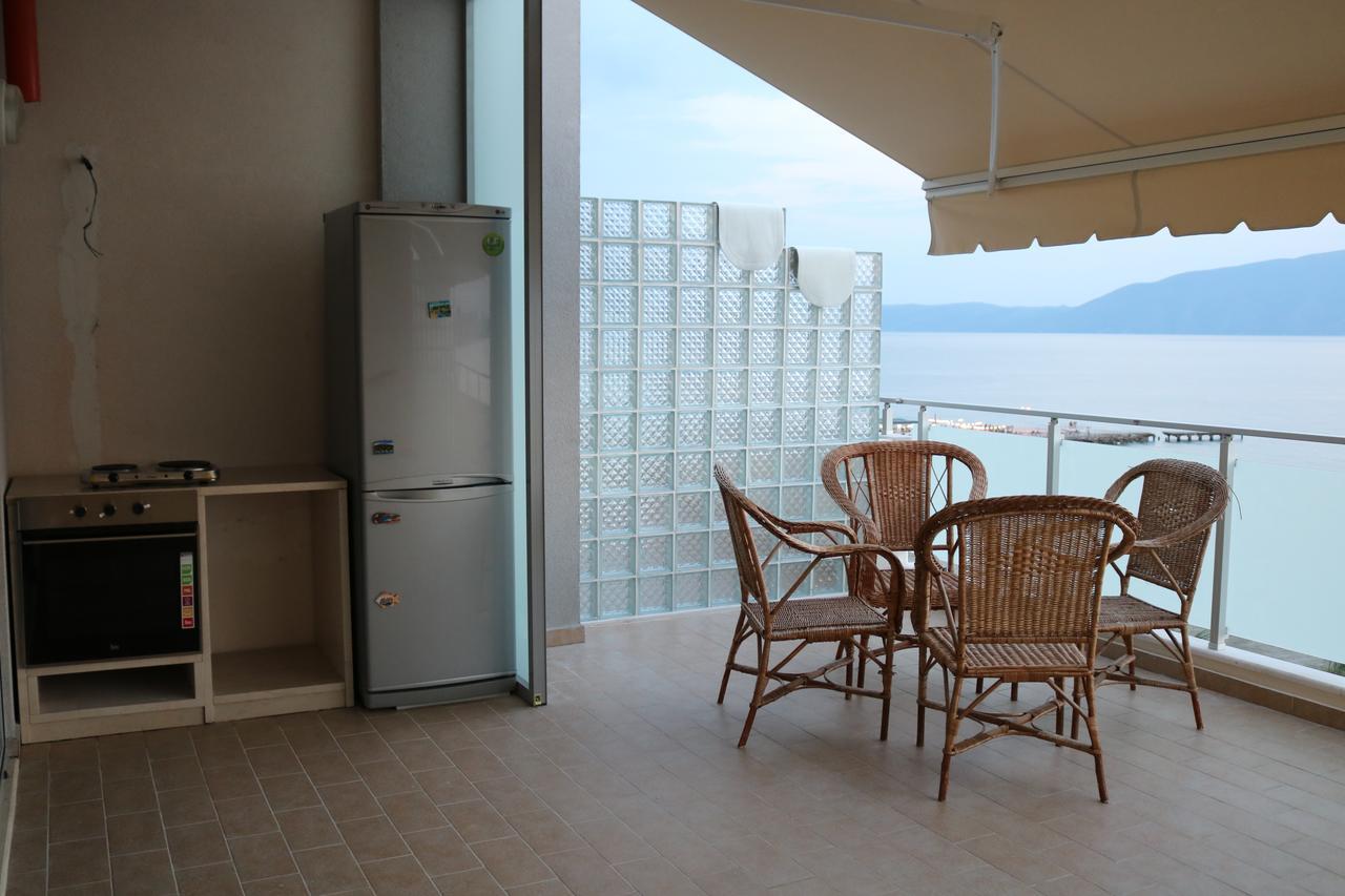 Appartamento St Beach House Vlorë Esterno foto